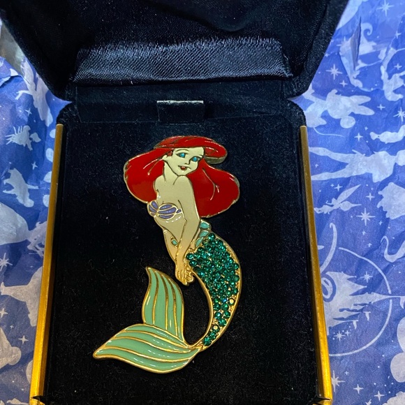DISNEY SWAROVSKI LITTLE MERMAID ARIEL BROOCH PIN RARE VTG 90’s NEW AUTHENTIC - Picture 1 of 3
